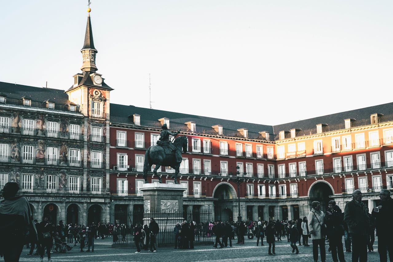Mudanzas en Madrid — ByME Moving